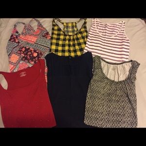 Bundle of 6 tank tops
